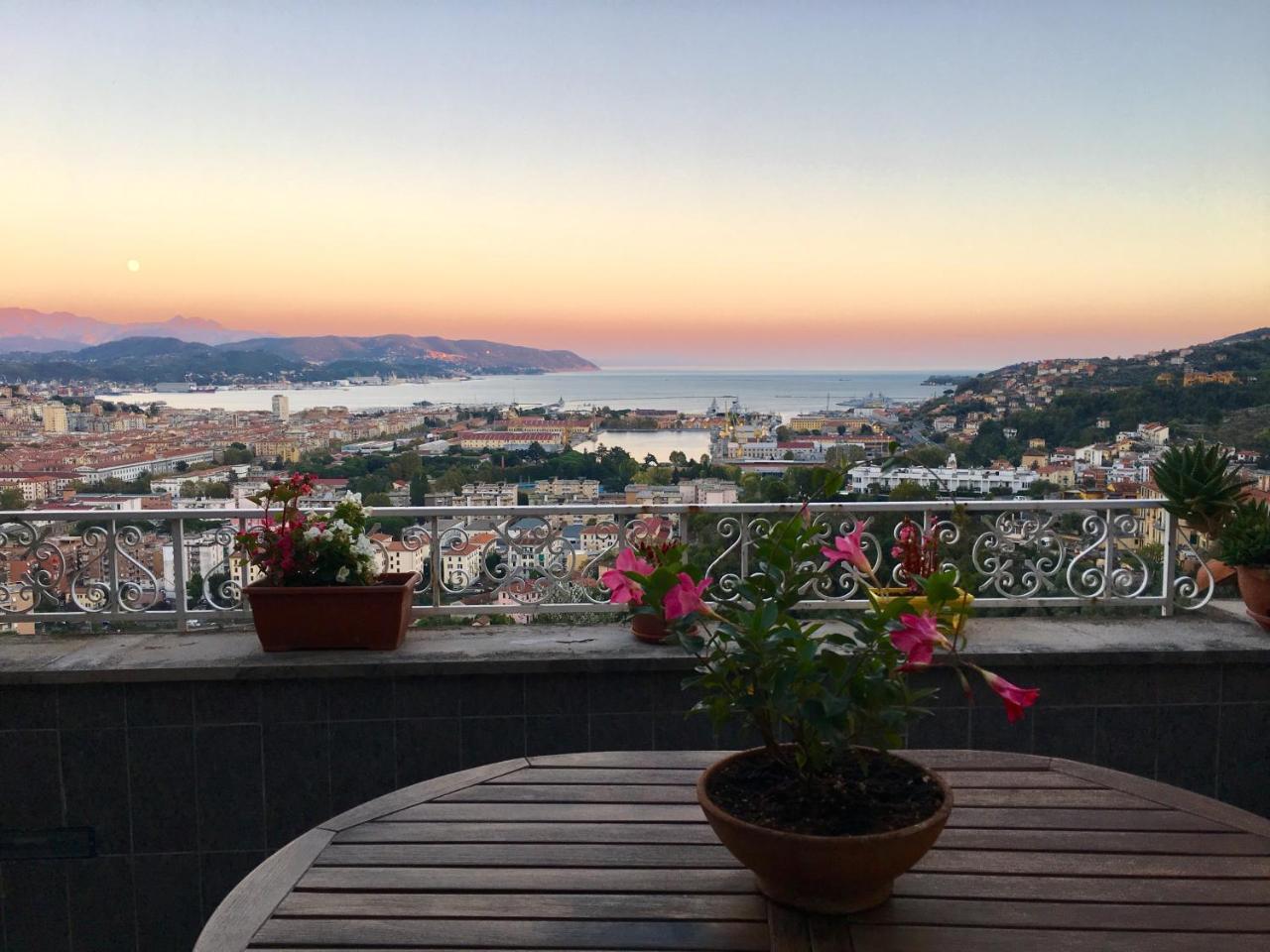 Bed and Breakfast 88 Miglia La Spezia Exterior foto